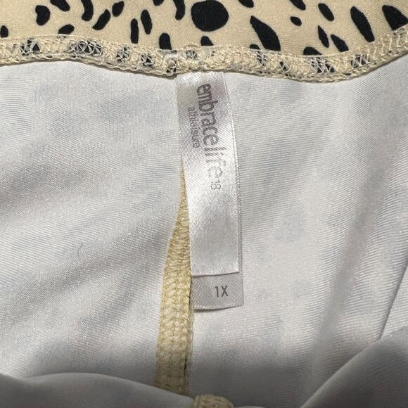 Leopard Print Biker Shorts Size 1X Cream & Black Spandex Shorts NWOT - Picture 4 of 7